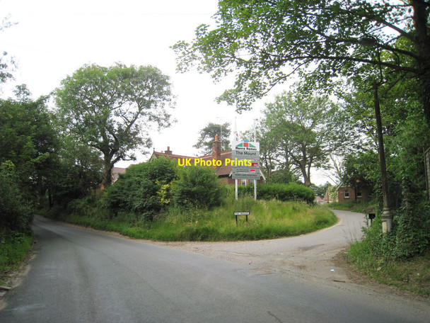 Photo 6"x4" Junction of The Mount Fordwich c2010