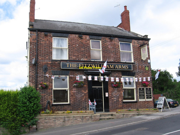 Photo 6"x4" Elsecar - The Fitzwilliam Arms Elscar c2010