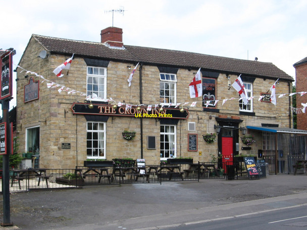 Photo 6"x4" Elsecar - The Crown Inn Elscar c2010