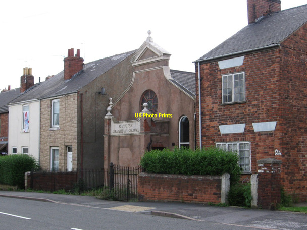 Photo 6"x4" Shuttlewood - Banister Memorial Chapel Bolsover c2010