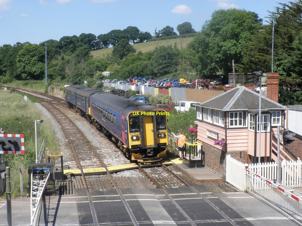 Photo 6"x4" Barnstaple train approaches Crediton Crediton c2010