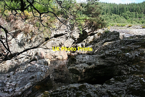 Photo 6"x4" Rocks at the Upper Falls of Foyers Foyers\/NH4920 c2010