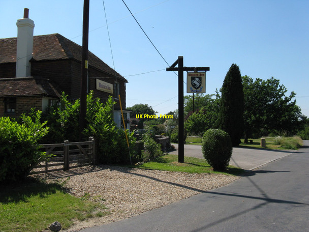 Photo 6"x4" Unicorn Inn Heyshott Heyshott c2010