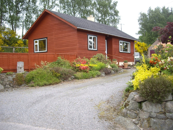 Photo 6"x4" Timber-clad cottage, Torphins Torphins c2010