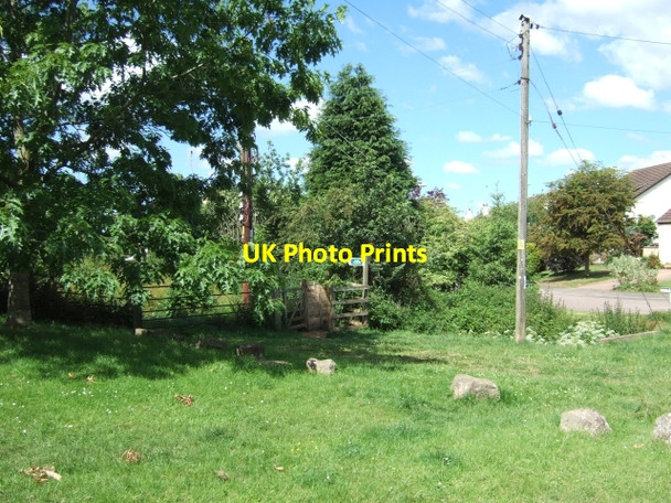 Photo 6"x4" Footpath leading from Cheriton Fitzpaine Cheriton Fitzpaine c2010