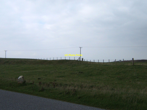 Photo 6"x4" Milestone to the west of Uiskentuie Blackrock\/NR3063 c2009