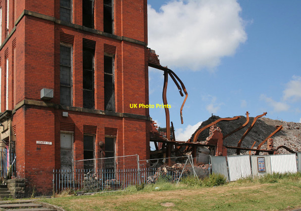 Photo 6"x4" Maple Mills Oldham c2010