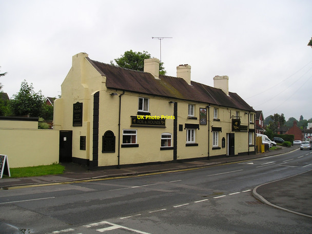 Photo 6"x4" The Fox and Hounds Pub, Great Haywood Great Haywood c2010