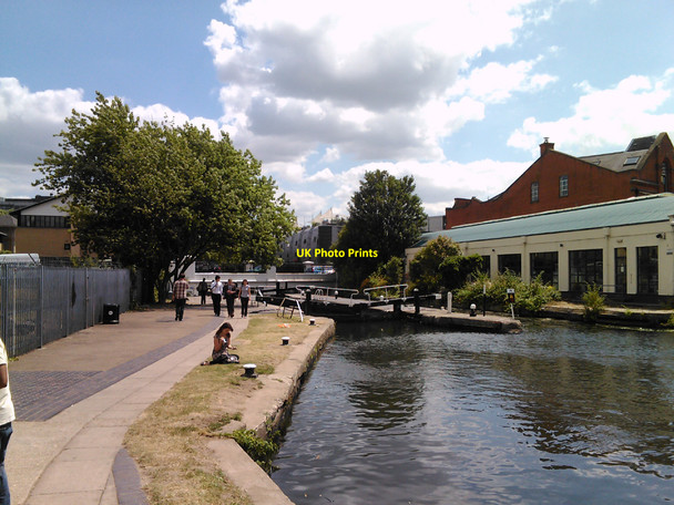 Photo 6"x4" Hawley Lock, viewed from the canal towpath Camden Town c2010
