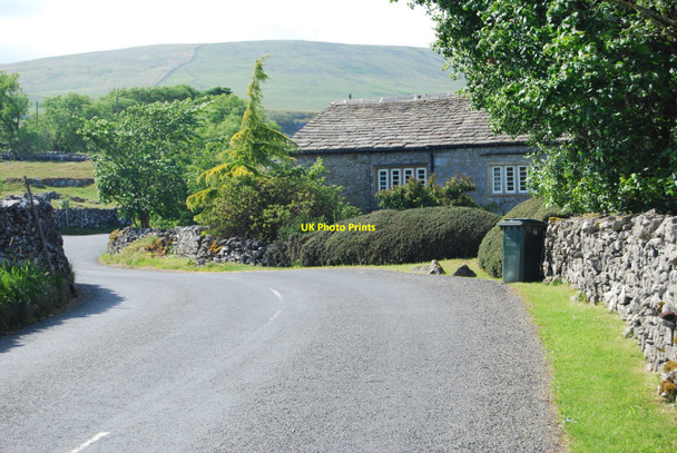 Photo 6"x4" Selside Shaw Old Lane passes through Selside Selside\/SD7875 c2010