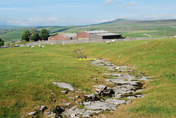 Photo 6"x4" Farm buildings at Gill Garth Selside\/SD7875 c2010