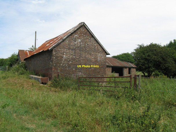 Photo 6"x4" Disused farm buildings south of Redbridge Farm Crowborough\/TQ5130 c2010