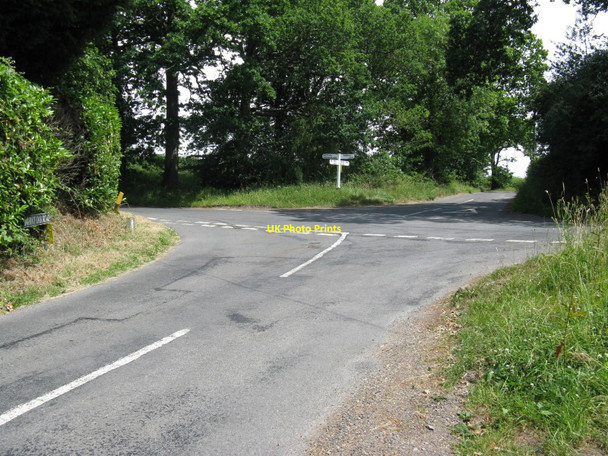 Photo 6"x4" Crossroads at Burnt Oak Burnt Oak\/TQ5127 c2010