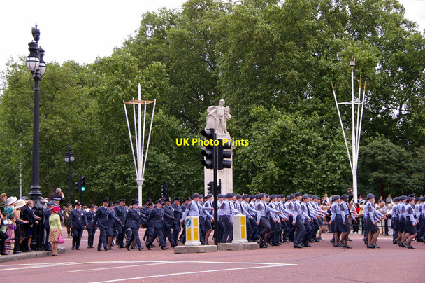 Photo 6"x4" Parade, The Mall, London Westminster c2010 P1