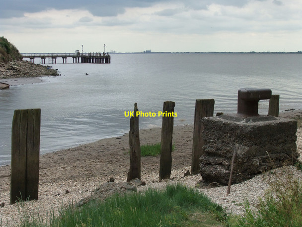 Photo 6"x4" Hessle Haven enters the Humber Hessle\/TA0326 c2010
