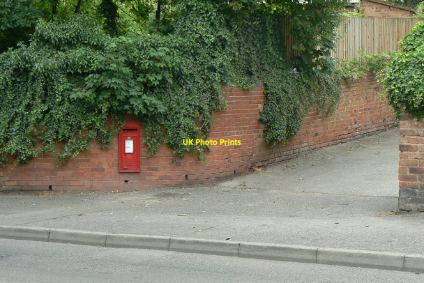 Photo 6"x4" Calverton Road postbox - ref. NG5 419 Arnold\/SK5945 c2010