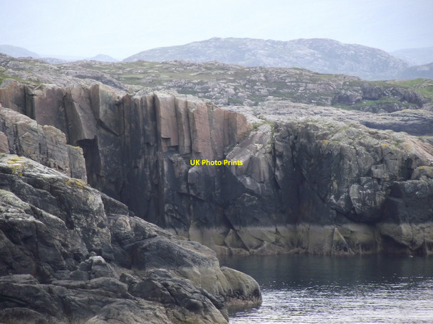 Photo 6"x4" Sea cliff at Achmelvich Achmelvich c2010