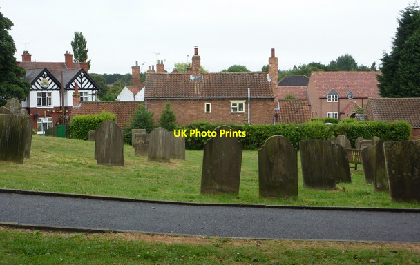 Photo 6"x4" Churchyard and part of old Ordsall Retford c2010