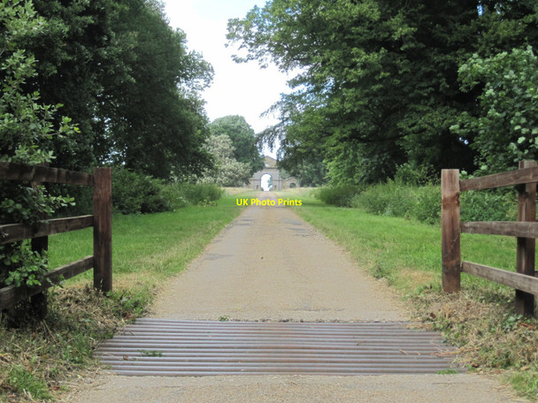 Photo 6"x4" Holkham Park: the Drive to the Triumphal Arch New Holkham c2010