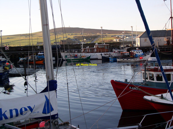 Photo 6"x4" Kirkwall Harbour Kirkwall c2004