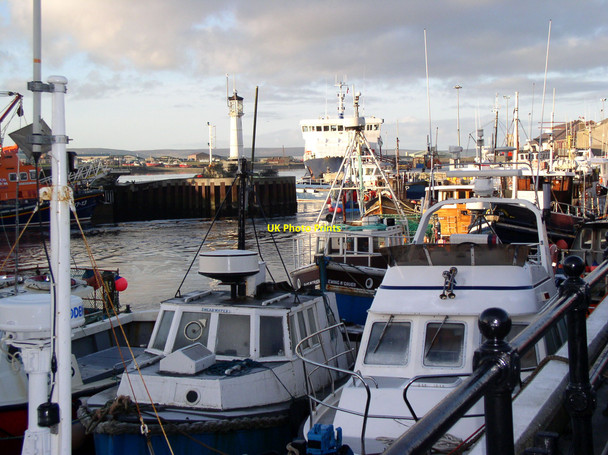 Photo 6"x4" Kirkwall Harbour Kirkwall c2004