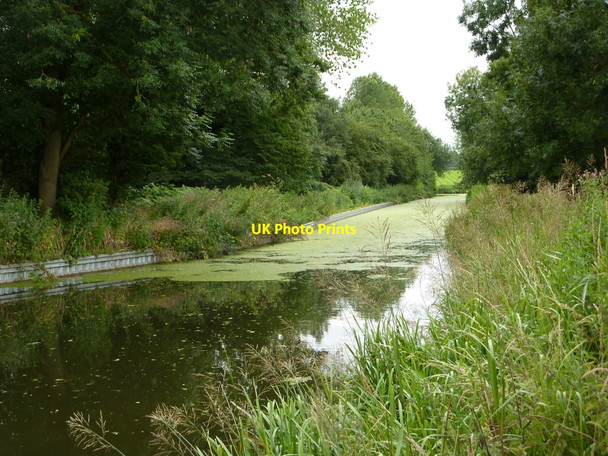 Photo 6"x4" A stretch of the Chesterfield canal Retford c2010