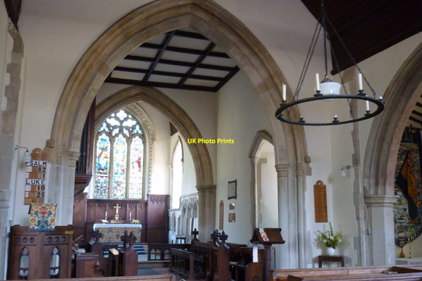 Photo 6"x4" St Nicholas Church, Fyfield, interior Cannon's Green c2010