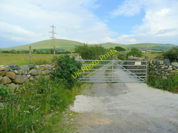Photo 6"x4" Track and footpath to Llwyn-y-penddu Llanllechid c2009