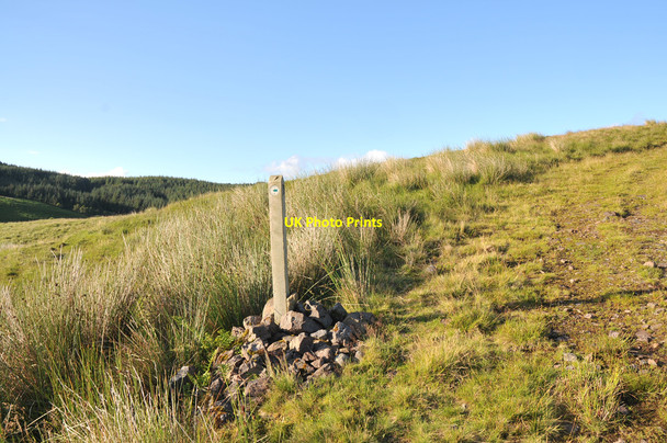 Photo 6"x4" Marker post showing the path of the old coffin route Eas Ruadh\/NM8921 c2010