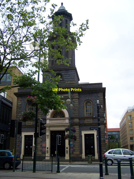 Photo 6"x4" Flares, Broad Street Lee Bank c2010