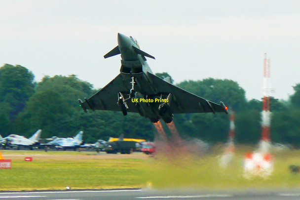 Photo 6"x4" Eurofighter Typhoon, RIAT Fairford 2010 Fairford c2010