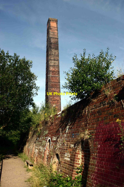 Photo 6"x4" Old Brickyard Chimney Wombwell Low Valley c2010