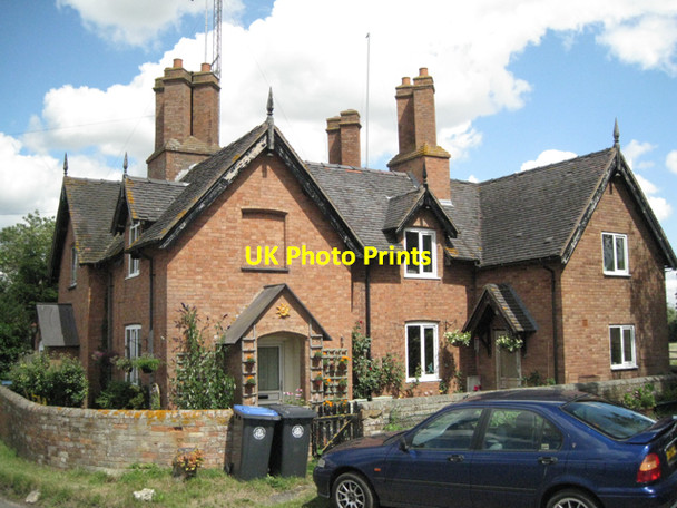 Photo 6"x4" Luscombe Farm Cottages Heath End\/SP2360 c2010