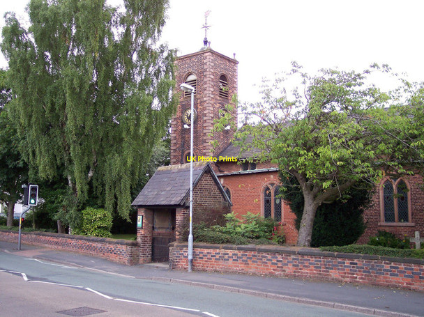 Photo 6"x4" St Michael's  parish church of Burtonwood Burtonwood c2010