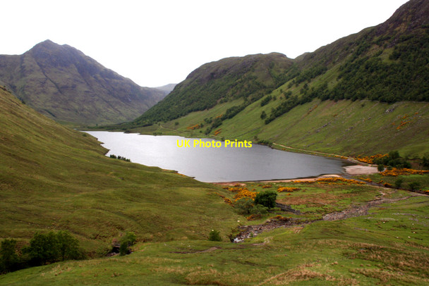 Photo 6"x4" Loch na Leitreach Meall Sguman c2010