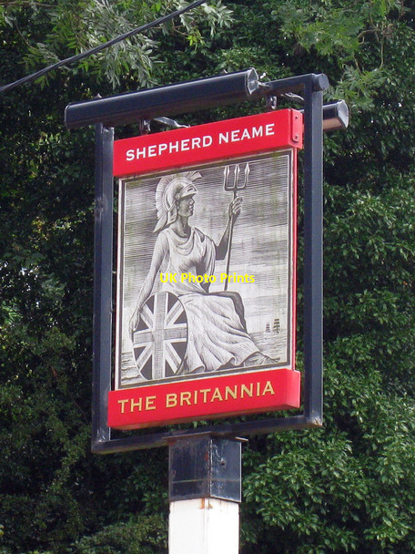 Photo 6"x4" The Britannia sign Hythe\/TR1634 c2010