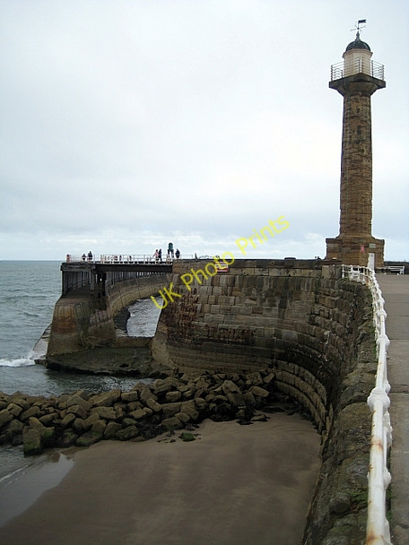 Photo 6"x4" West pier  and lighthouse Whitby\/NZ8910 c2009