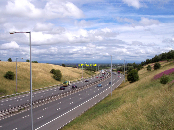 Photo 6"x4" The M6 motorway looking southbound Billinge c2010