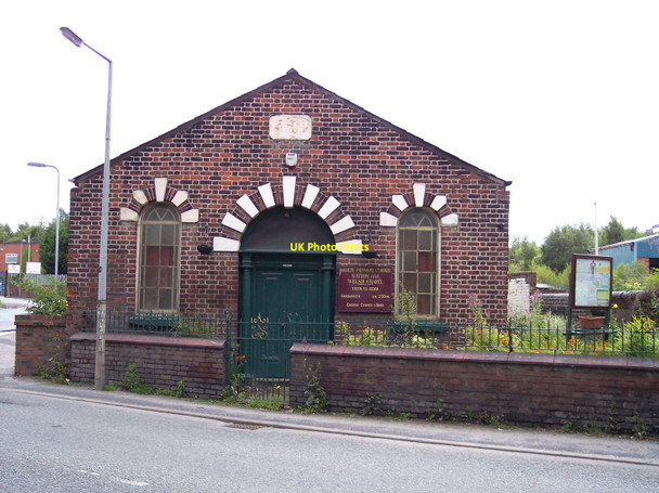 Photo 6"x4" Gable end of the Welsh Chapel on Sutton Road Sutton\/SJ5393 c2010