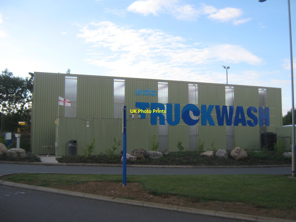 Photo 6"x4" Truckwash at East Midlands Airport Diseworth c2010