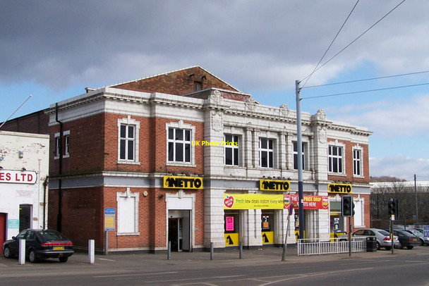 Photo 6"x4" Former Hillsborough Park Cinema - Now Netto - Catch Bar Lane, Hillsborough, Sheffield Hillsborough\/SK3290 c2010