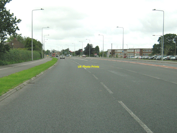 Photo 6"x4" Euxton Lane, passing Runshaw College Chorley\/SD5817 c2010