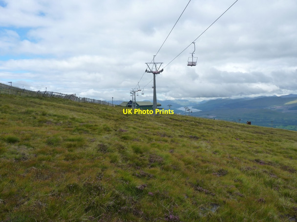 Photo 6"x4" Looking across mountainside below Aonach Mor Aonach an Nid c2010
