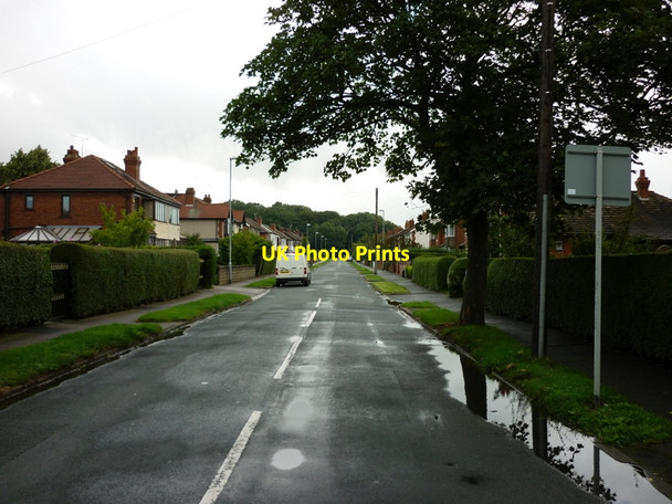 Photo 6"x4" A walk from Oulton Church #28 Austhorpe c2010