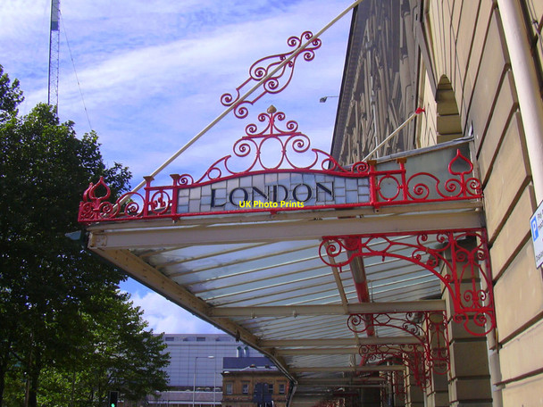 Photo 6"x4" Canopy, Manchester Victoria Station Manchester c2010
