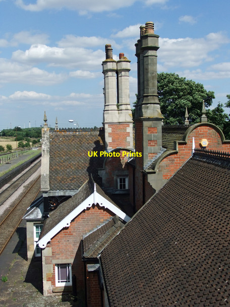 Photo 6"x4" Roofscape - Brocklesby Station Ulceby\/TA1014 c2010