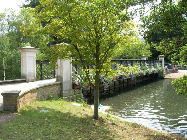 Photo 6"x4" Clarence Bridge, Regent's Park Marylebone\/TQ2881 c2010