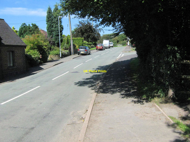 Photo 6"x4" Looking up Halls Road Biddulph c2010