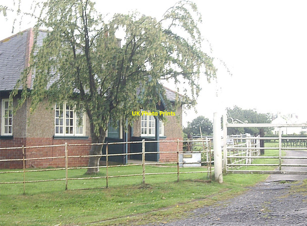 Photo 6"x4" Gated access to Stapleton Manor Stapleton\/NZ2612 c2010