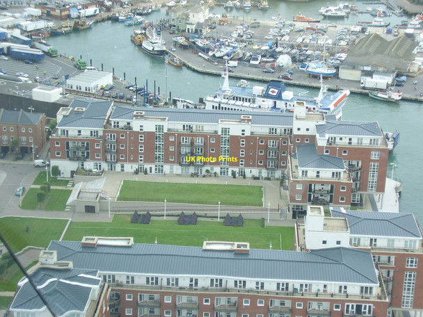 Photo 6"x4" Isle Of Wight Car Ferry Terminal & surrounding flats Portsmouth\/SU6501 c2007